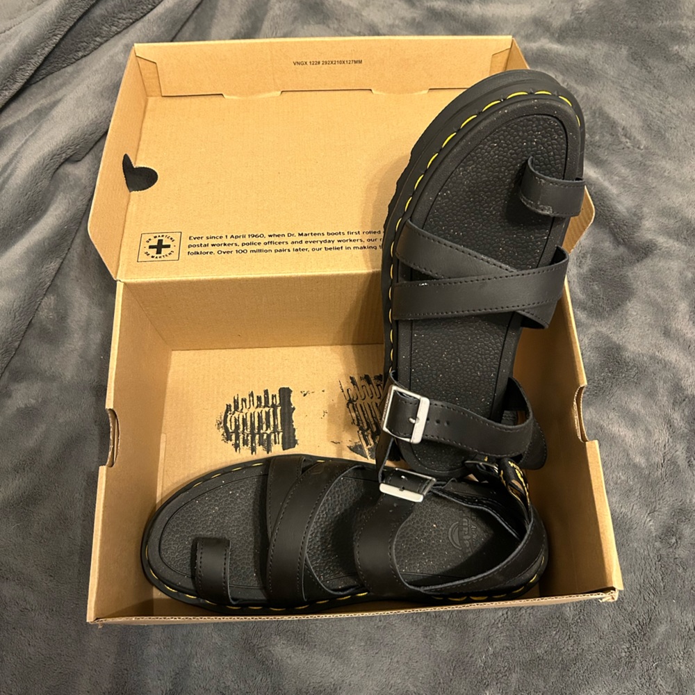 Dr.Marten’s Avery Platform Sandal